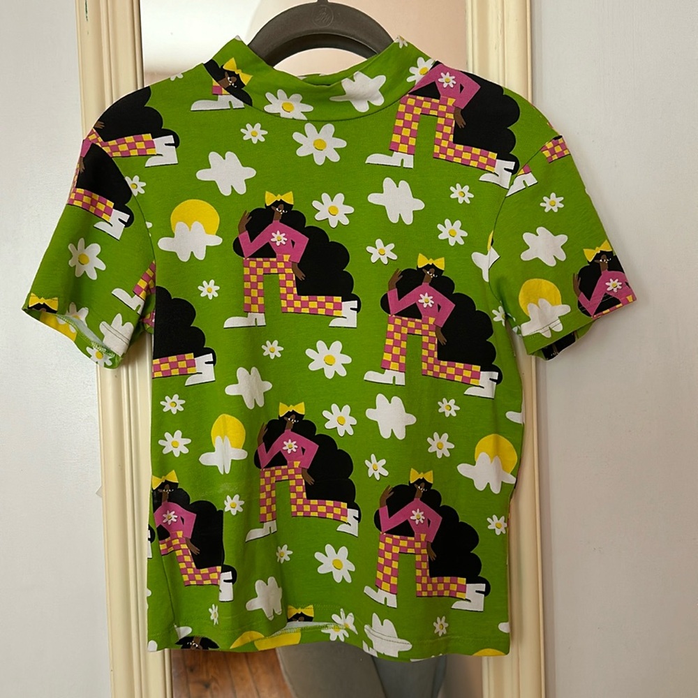 Nooworks mock neck tee size small